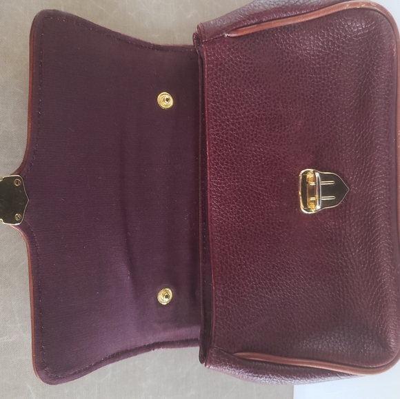 Etienne Aigner crossbody/shoulder vintage bag. - Picture 5 of 13